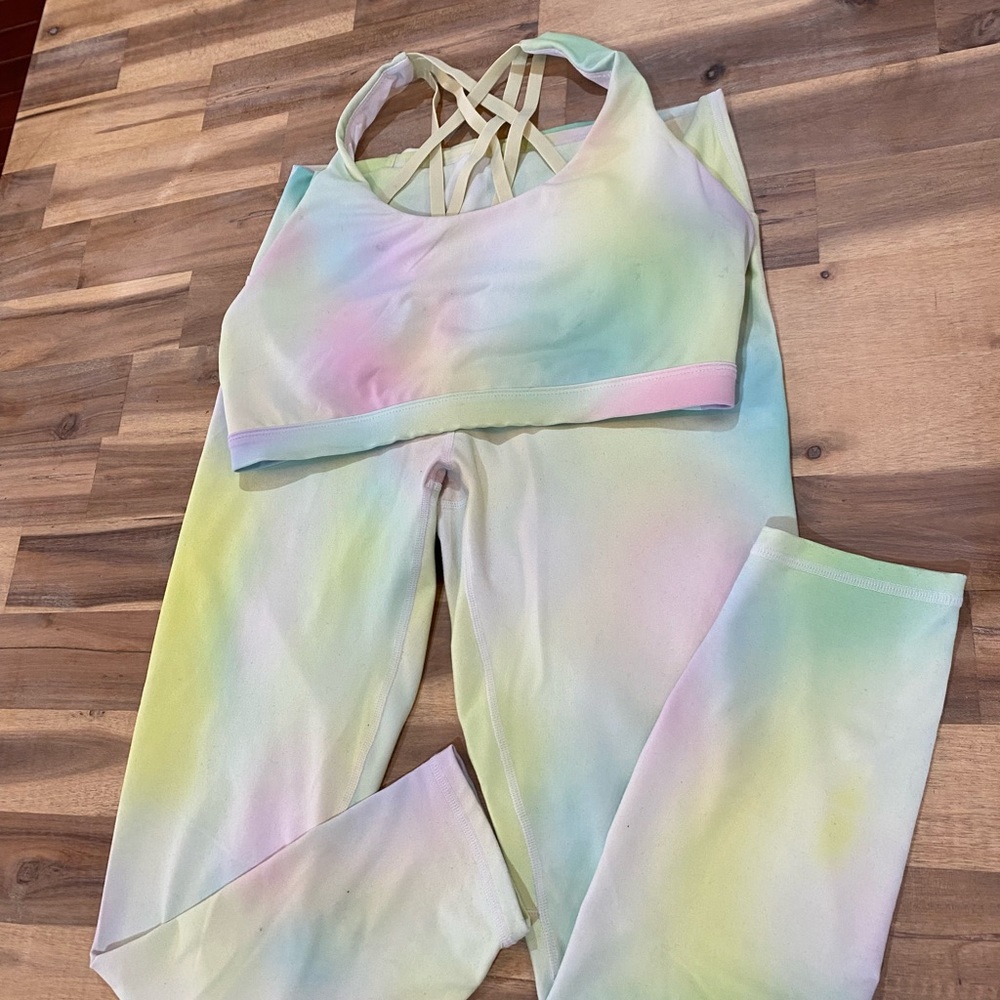 FABLETICS Wokout Set - Picture 2 of 5